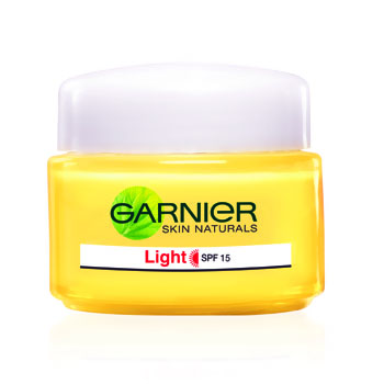 Garnier Skin Naturals Light