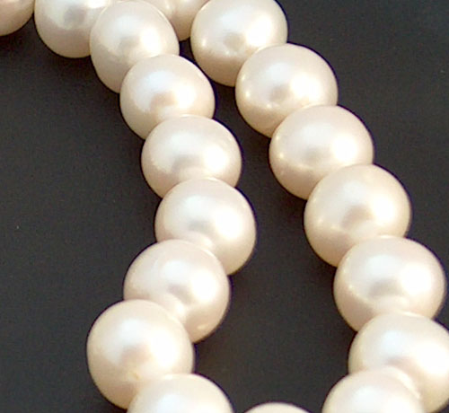 shine with sheer elegance of pearls