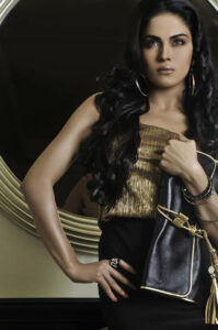 Veena Malik Going GaGa Over Art Collectors, Media And Fans