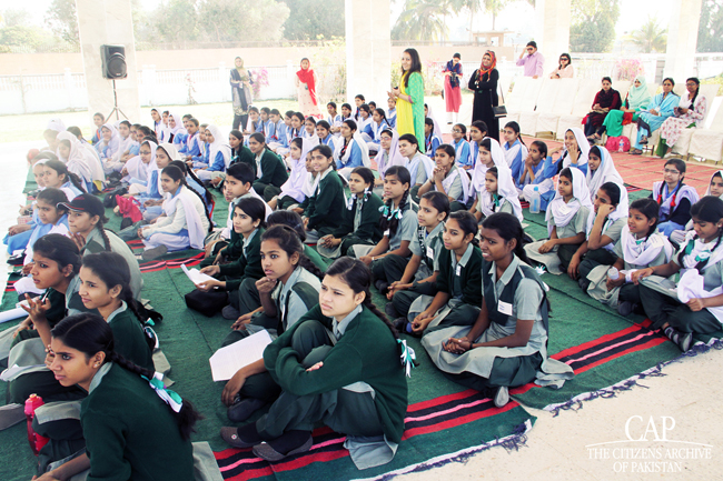 Students at the CAP SHEEP Mobile Library launch event1