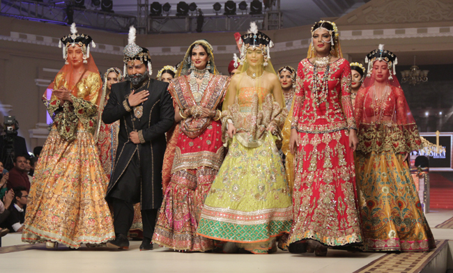 ALI XEESHAN bridal Couture Week