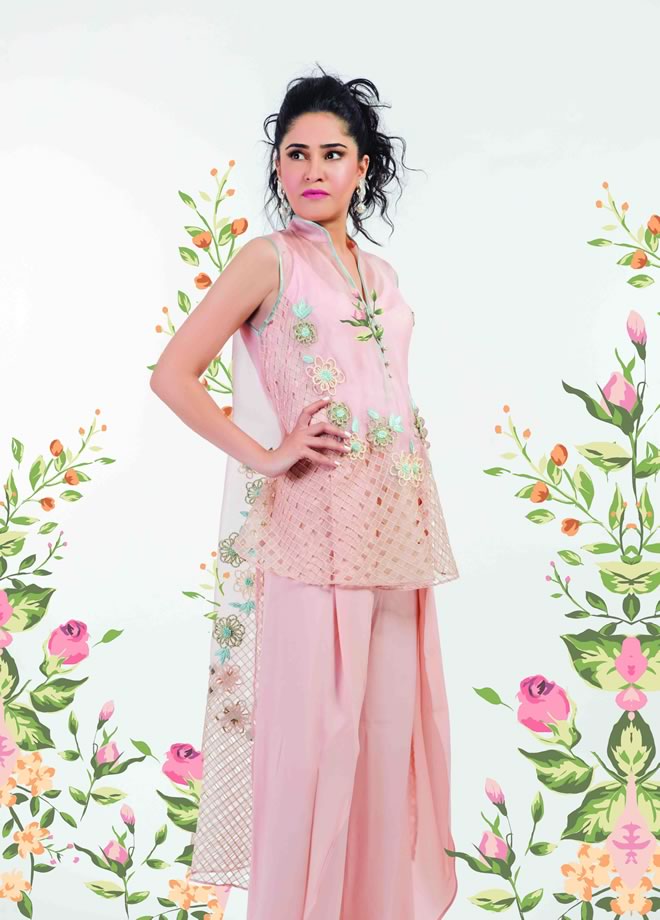 Sanam Chaudhri Dresses