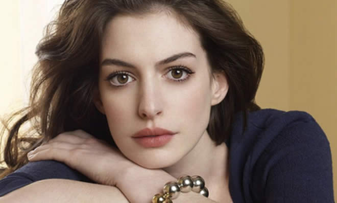 Anne Hathaway Images