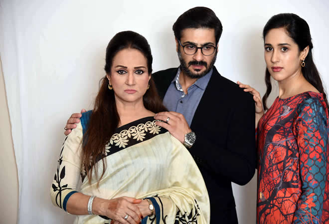 Bushra Ansari, Kamran Jeelani, Mansha Pasha in Jhoot