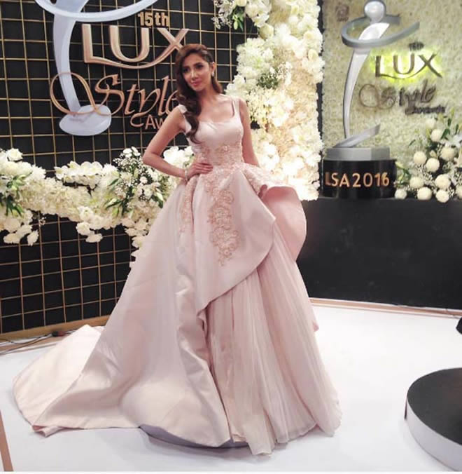 Mahira Khan Gown