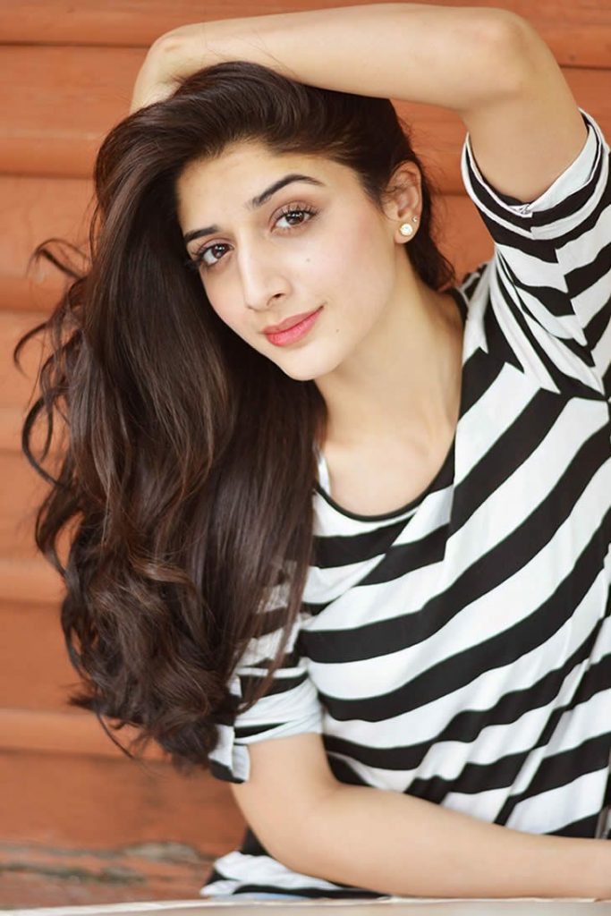 Mawra Hocane S First Look As Sammi Is Out