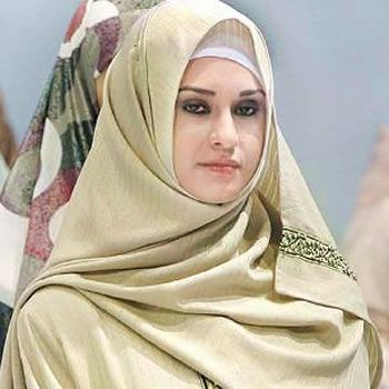 Hijab- An Elegant Fashion Trend In Pakistan On the Way....!