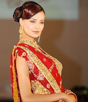 Mehreen Syed bejewels!