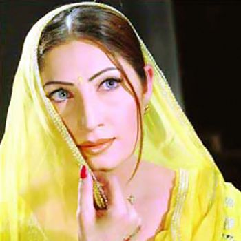 Saima finally agrees to do roles other than Lead Actress