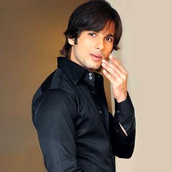 Shahid to perform Parkour in 'Mausam'
