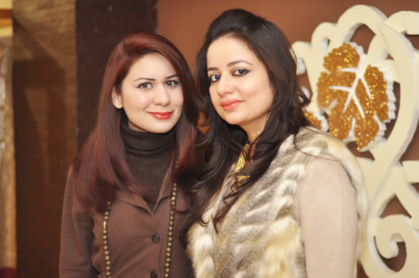 Kashmiri Shawl Exhibition at Fashion Central Store