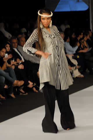 Teejays Collection at PFDC Sunsilk Fashion Week 2010 Karachi