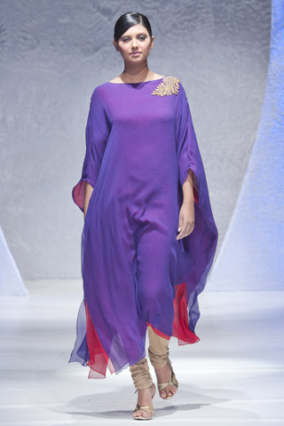Maheen Khan at Pakistan Fashion Week London 2012 Day 2