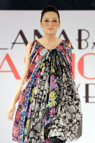 Sadia Designer Lawn Collection at Islamabad Fashion Week