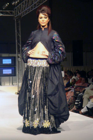 Nadya Mistry at Karachi Fashion Week 2011, Nadya Mistry Latest Collection 2011