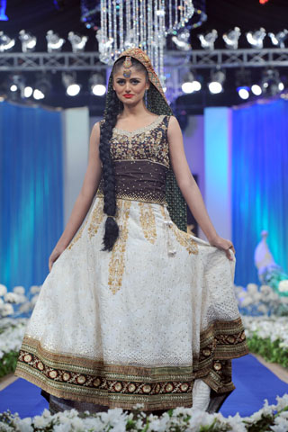 Shaiyanne Malik at Pantene Bridal Couture Week 2011 - Day 2