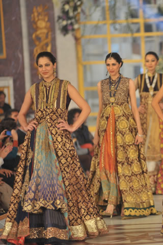 Formal Latest HSY Collection