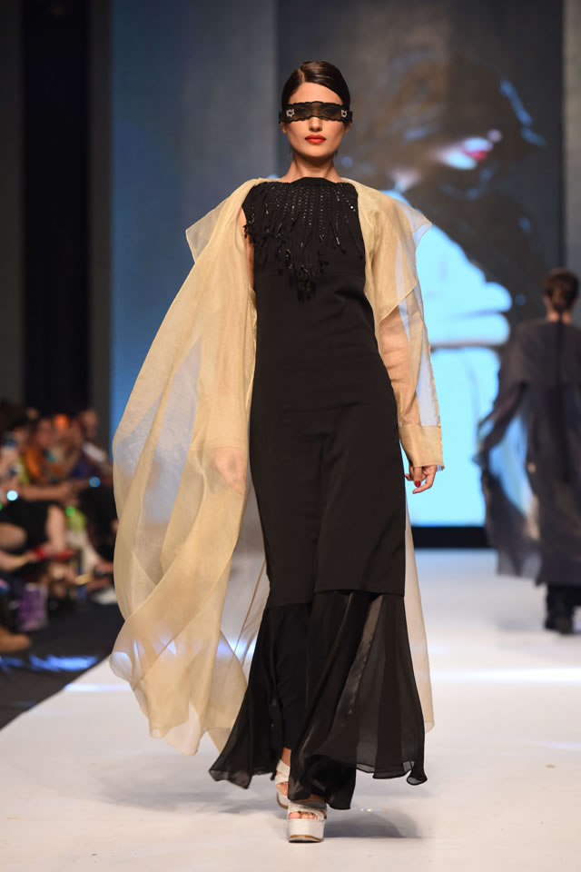 FPW Maheen Khan To Karachi with Love Collection 2014