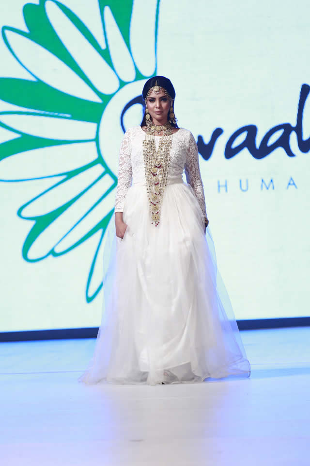 Huma Nassr of Braahtii Dresses at Shaan-e-Pakistan 2016