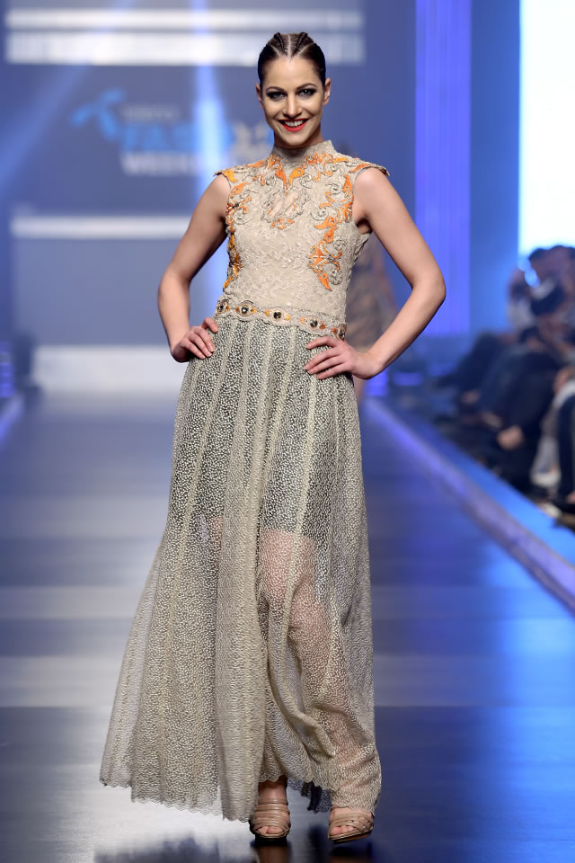2015 Latest Erum Khan Telenor Fashion Weekend Collection