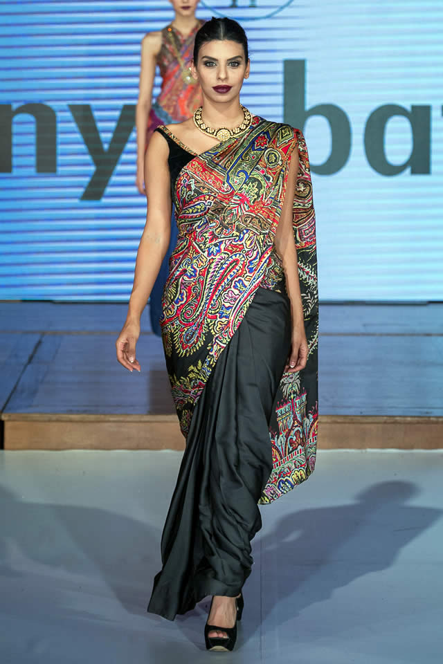 Sonya Battla Dresses Pakistan Fashion Week 8 London 2015 Images
