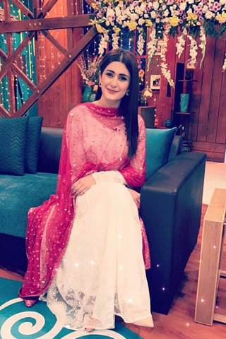 Fashion Model Kubra Khan Images