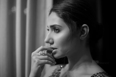 Beautiful Clicks from a shoot of Mahira Khan