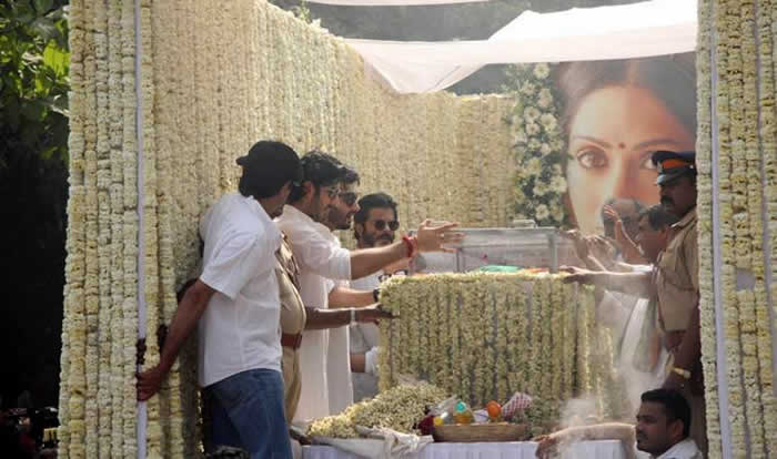 Sridevi Funeral & Dead Body Pictures Leaked