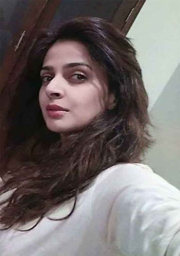 Saba Qamar images