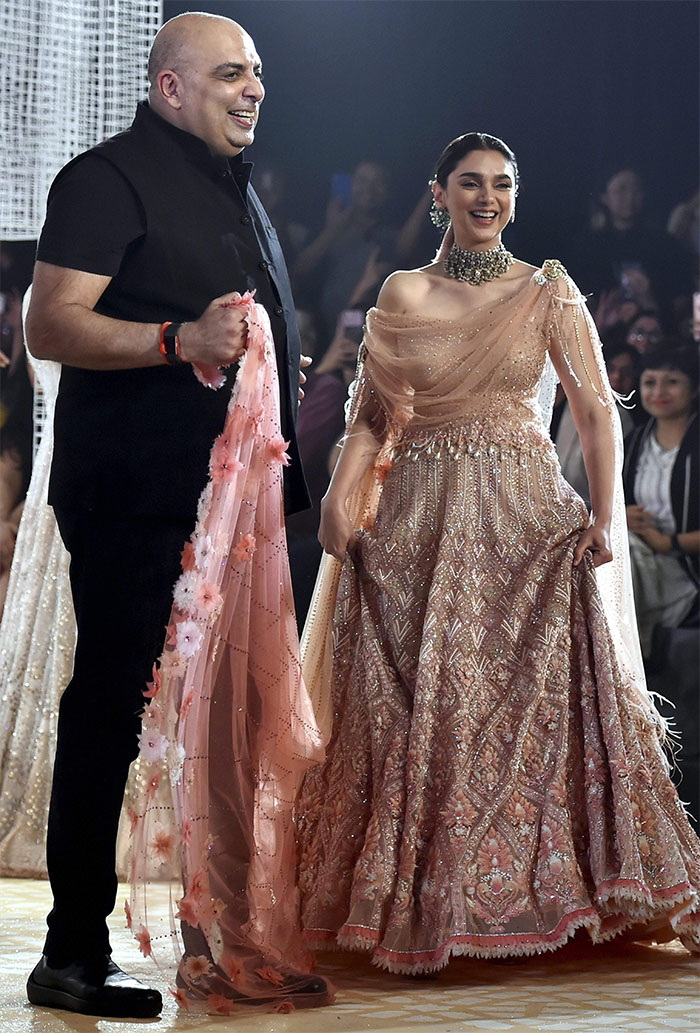 Aditi Rao Hydari walked the ramp as showstopper for designer Tarun Tahiliani