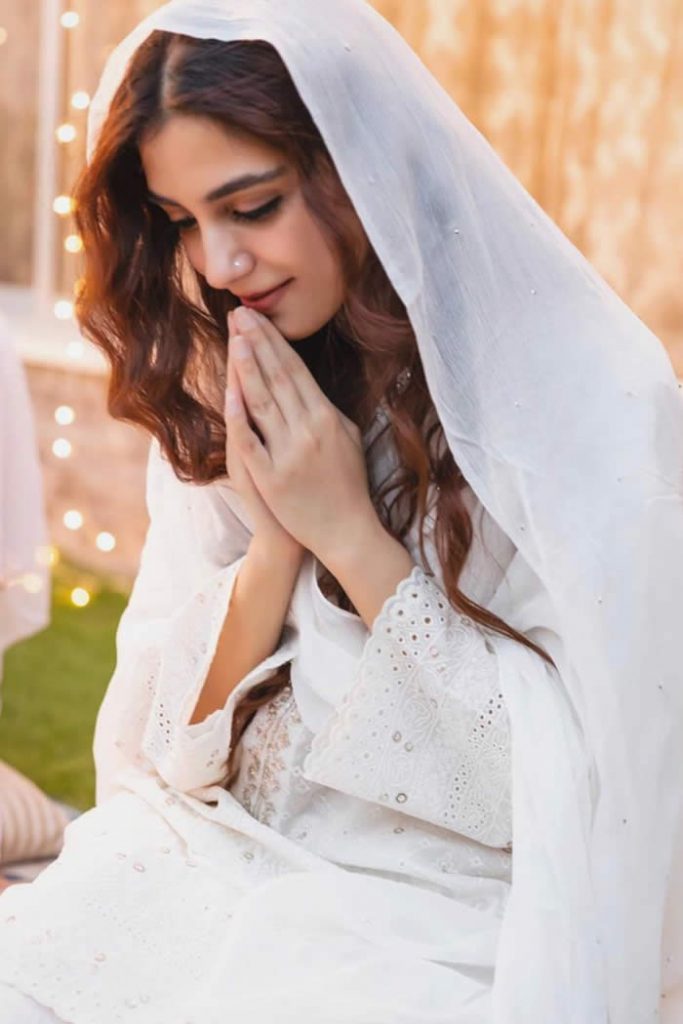 Maya Ali Khan sparks Engagement Speculations as she Shares Stunning Snap